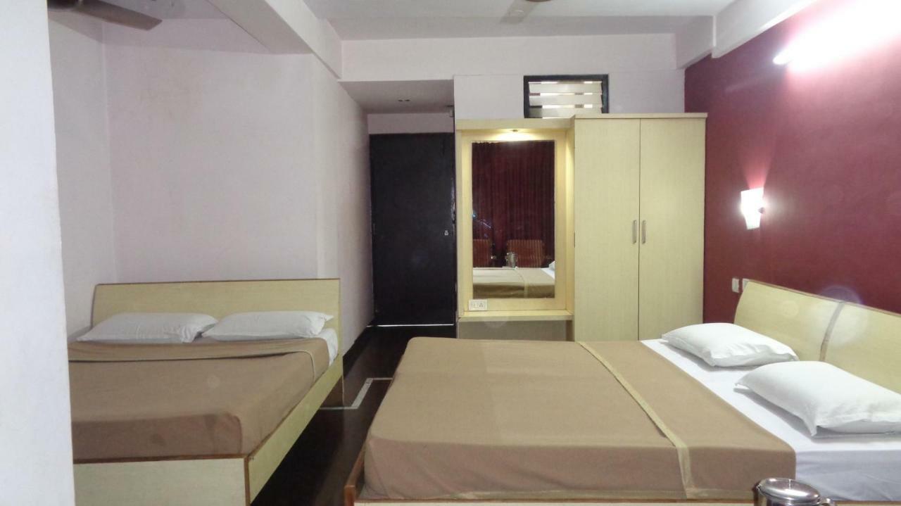 Hotel Ganesh Palace Mysore Luaran gambar